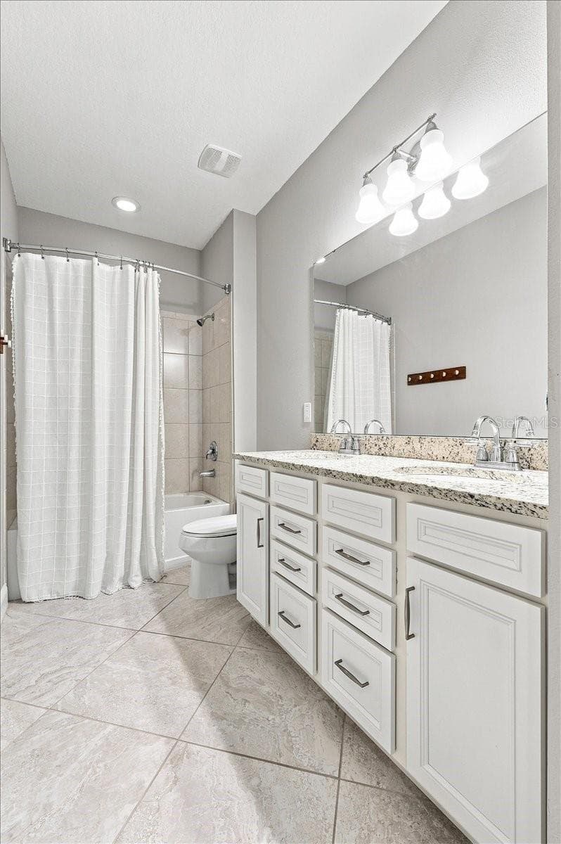 Single Family Residence at 9113 GRANT LINE LN, RIVERVIEW, photo 27 of 53