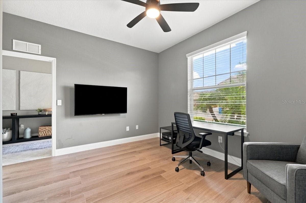 Single Family Residence at 9113 GRANT LINE LN, RIVERVIEW, photo 30 of 53
