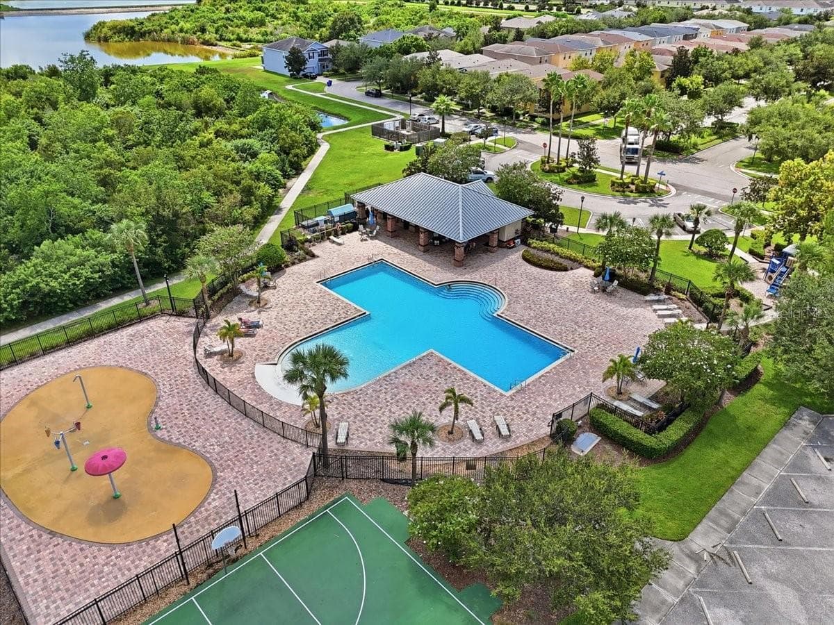 Single Family Residence at 9113 GRANT LINE LN, RIVERVIEW, photo 51 of 53