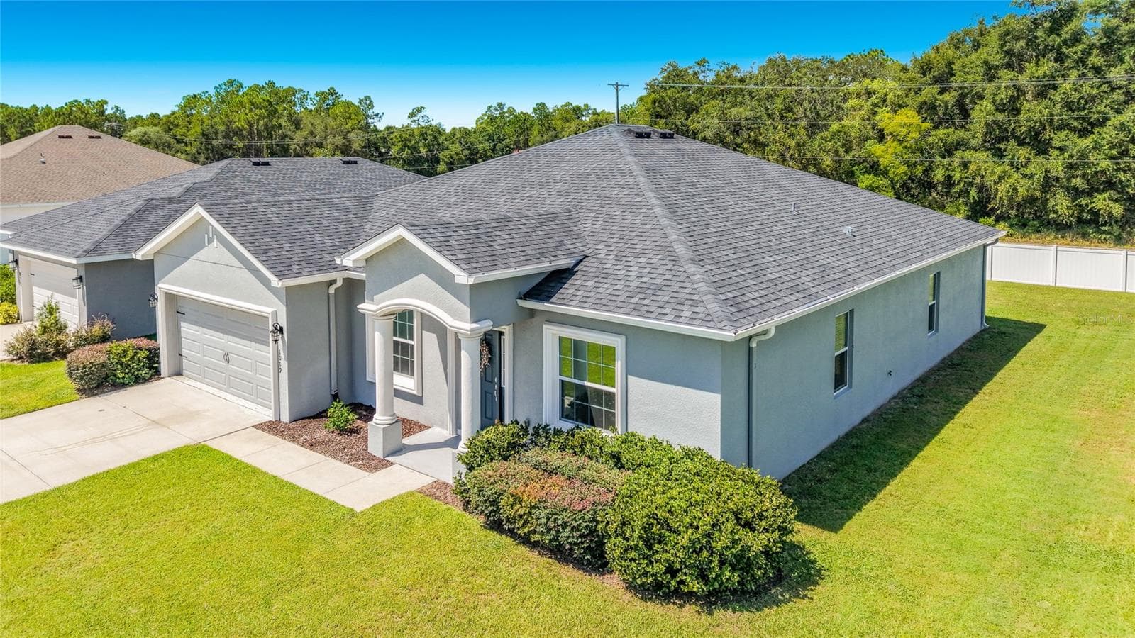 Single Family Residence at 1069 SANDPIPER LOOP, WINTER HAVEN, photo 2 of 59