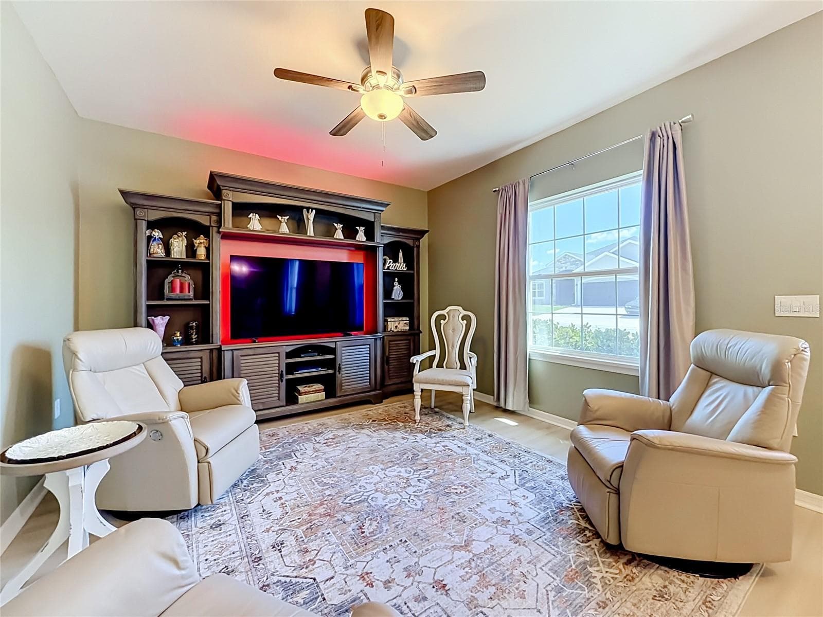 Single Family Residence at 1069 SANDPIPER LOOP, WINTER HAVEN, photo 9 of 59