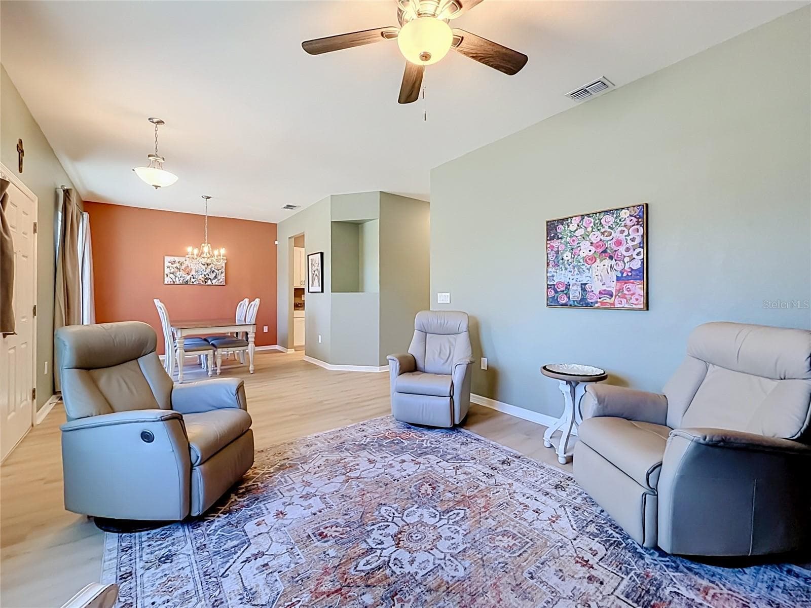 Single Family Residence at 1069 SANDPIPER LOOP, WINTER HAVEN, photo 11 of 59