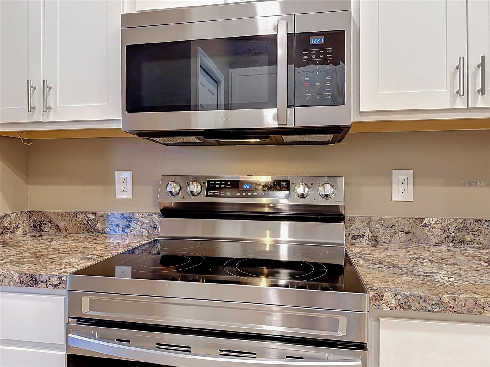 Single Family Residence at 1069 SANDPIPER LOOP, WINTER HAVEN, photo 16 of 59
