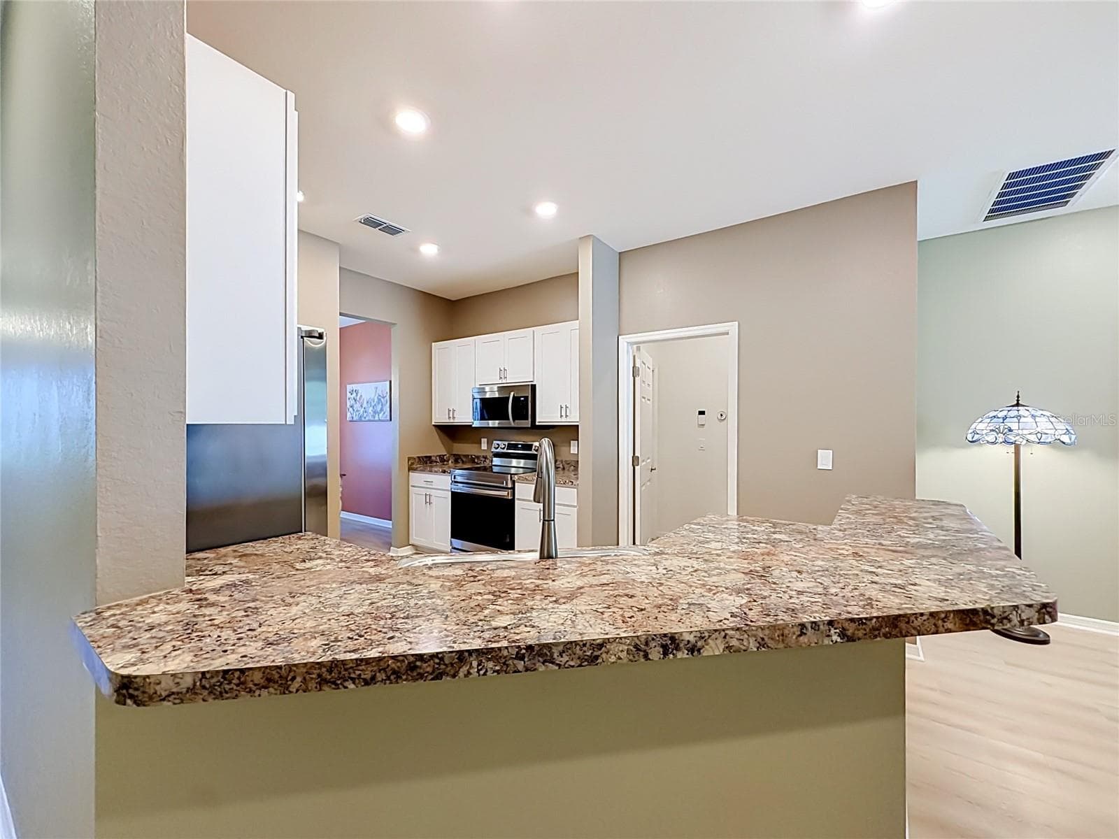 Single Family Residence at 1069 SANDPIPER LOOP, WINTER HAVEN, photo 19 of 59