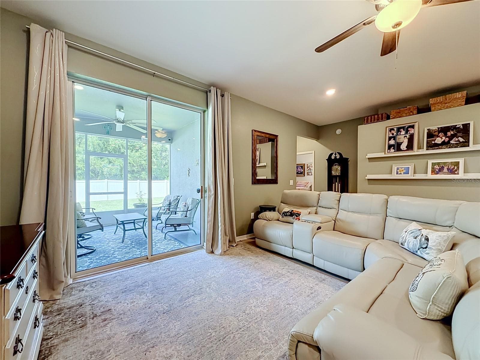 Single Family Residence at 1069 SANDPIPER LOOP, WINTER HAVEN, photo 20 of 59