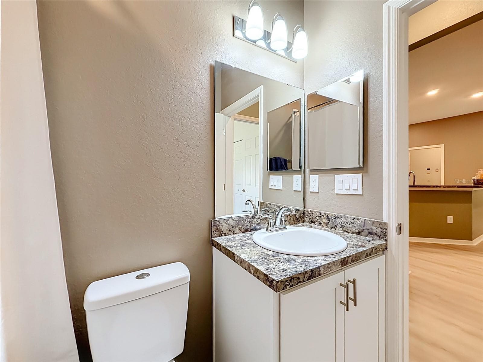 Single Family Residence at 1069 SANDPIPER LOOP, WINTER HAVEN, photo 24 of 59