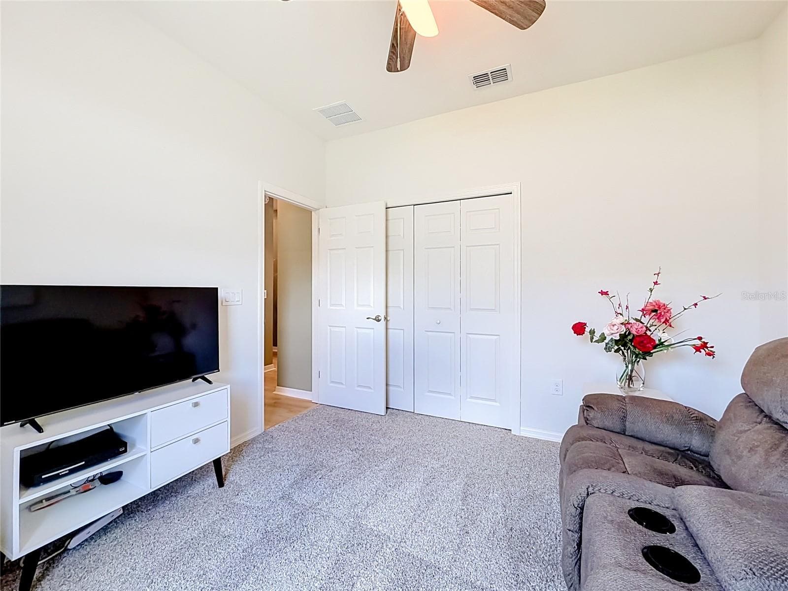 Single Family Residence at 1069 SANDPIPER LOOP, WINTER HAVEN, photo 27 of 59