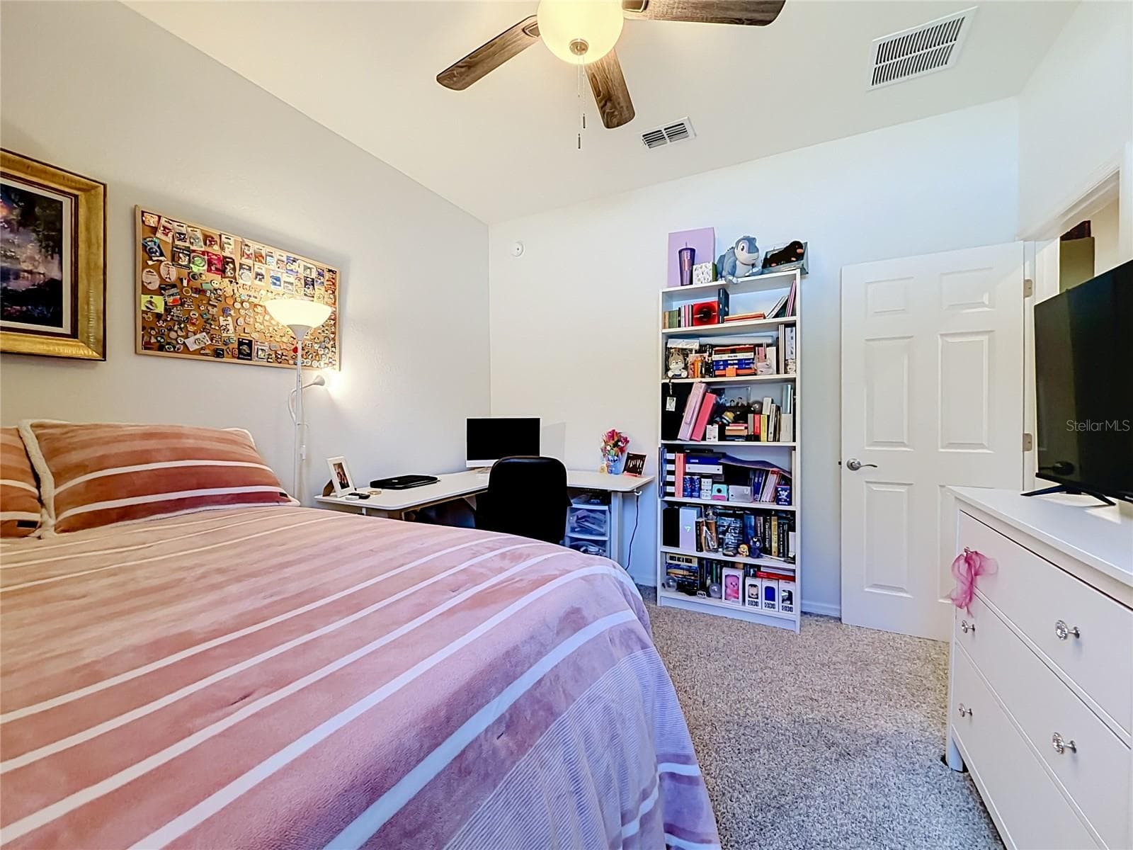 Single Family Residence at 1069 SANDPIPER LOOP, WINTER HAVEN, photo 29 of 59