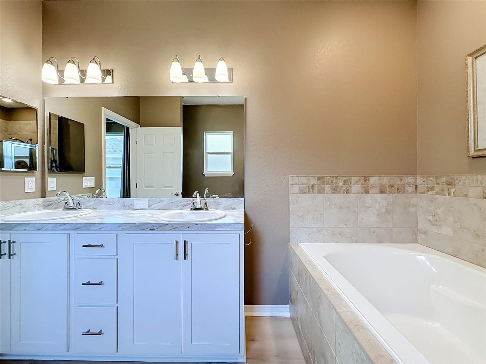 Single Family Residence at 1069 SANDPIPER LOOP, WINTER HAVEN, photo 42 of 59