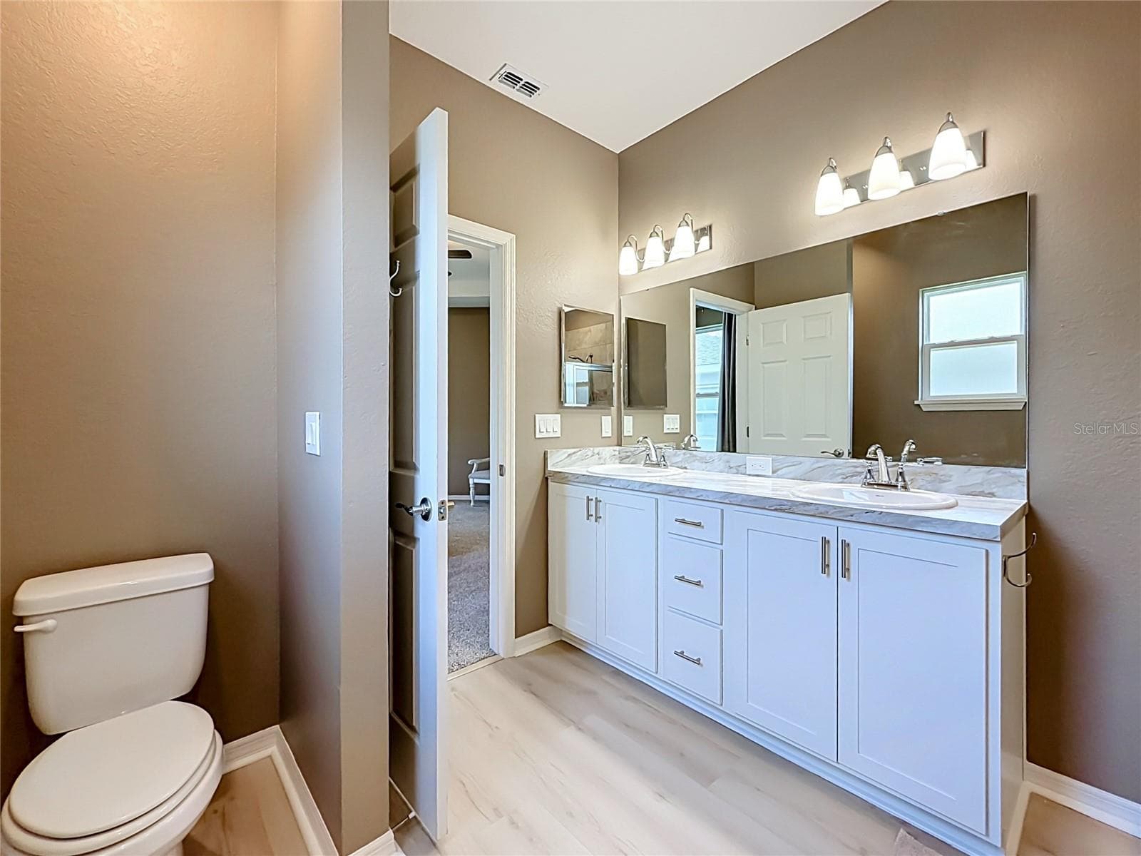 Single Family Residence at 1069 SANDPIPER LOOP, WINTER HAVEN, photo 44 of 59