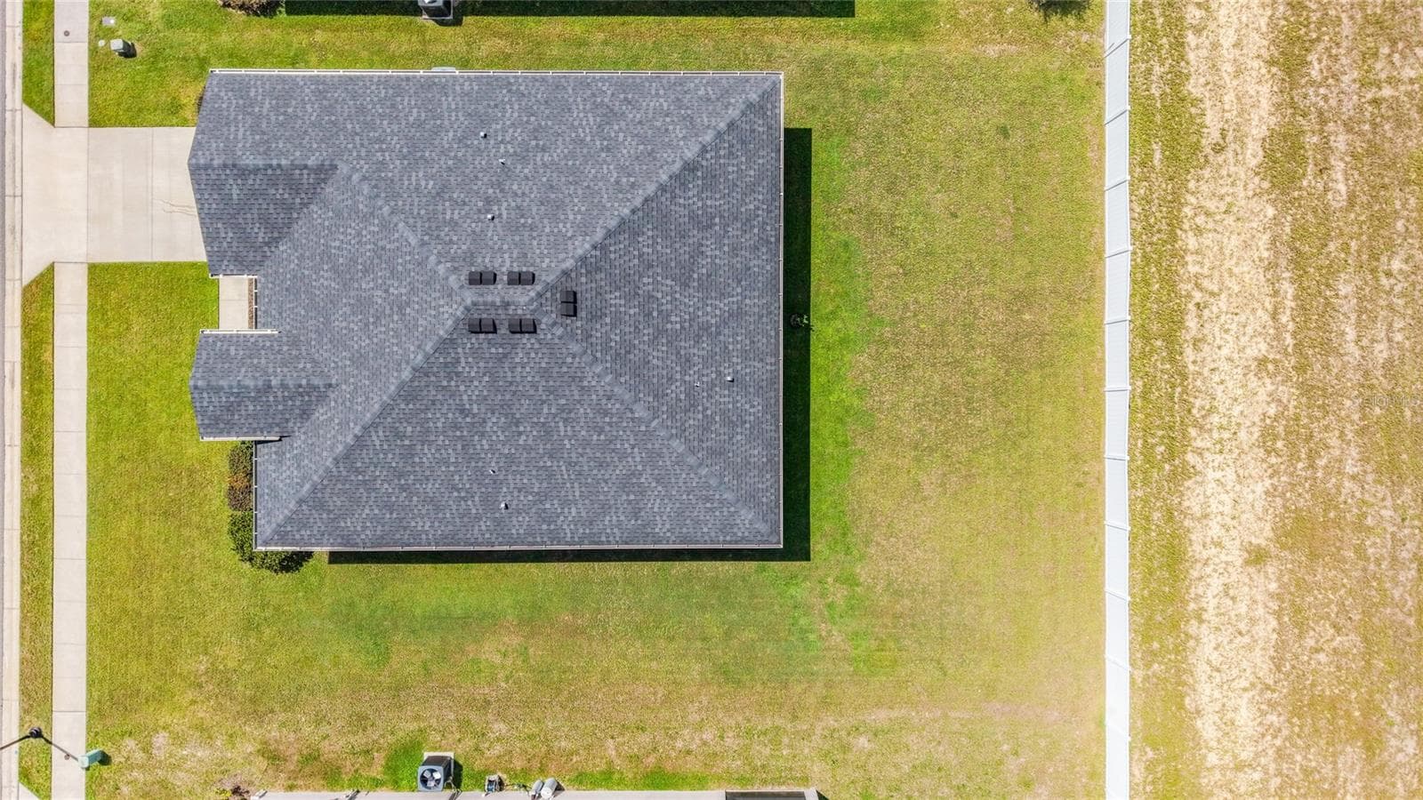 Single Family Residence at 1069 SANDPIPER LOOP, WINTER HAVEN, photo 56 of 59