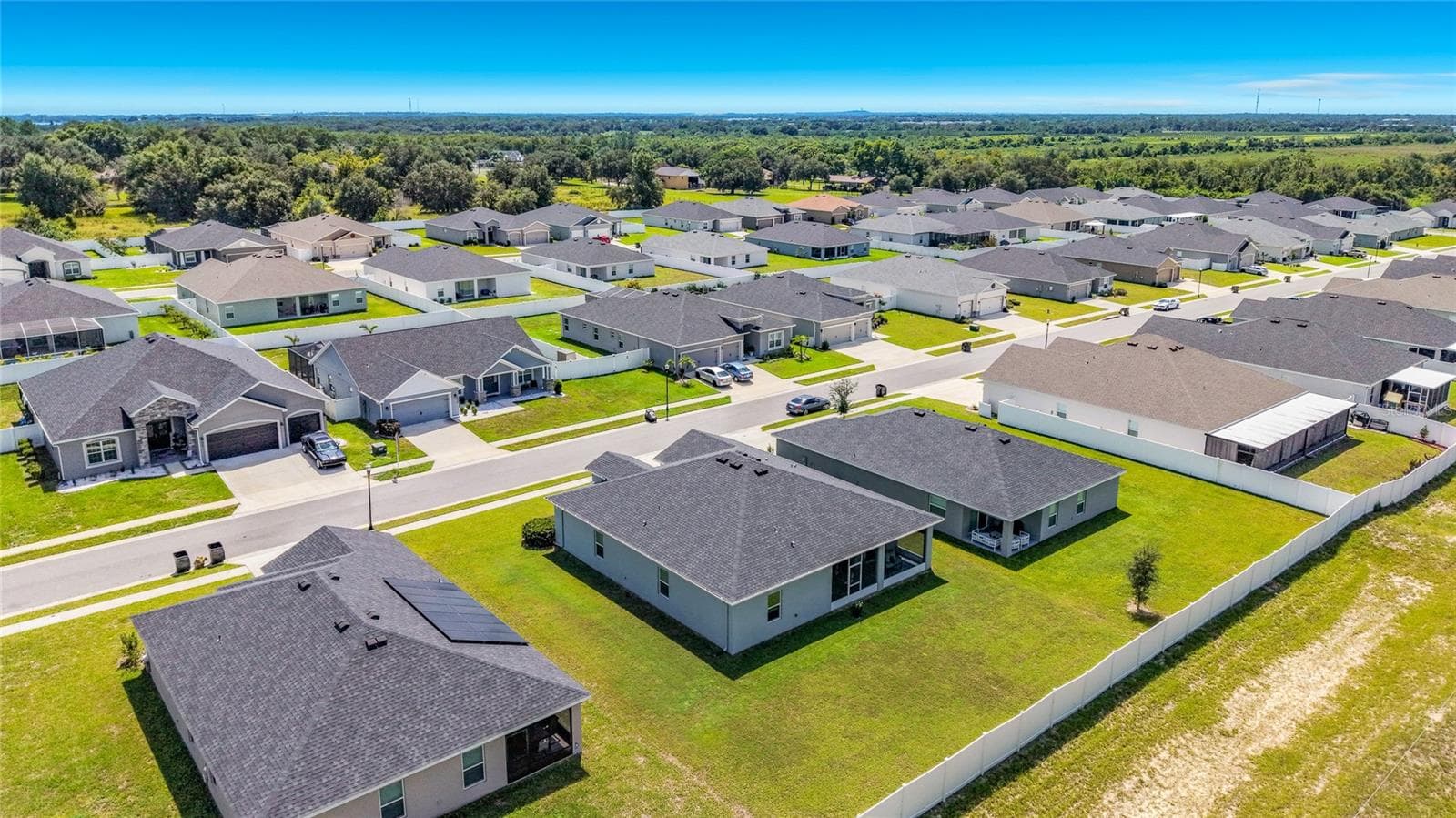 Single Family Residence at 1069 SANDPIPER LOOP, WINTER HAVEN, photo 57 of 59