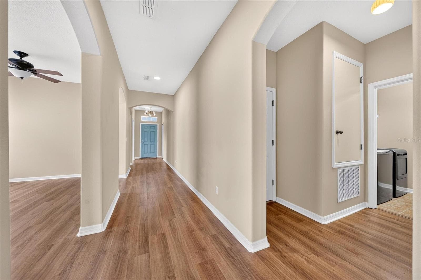 Single Family Residence at 13356 PHOENIX DR, ORLANDO, photo 9 of 119