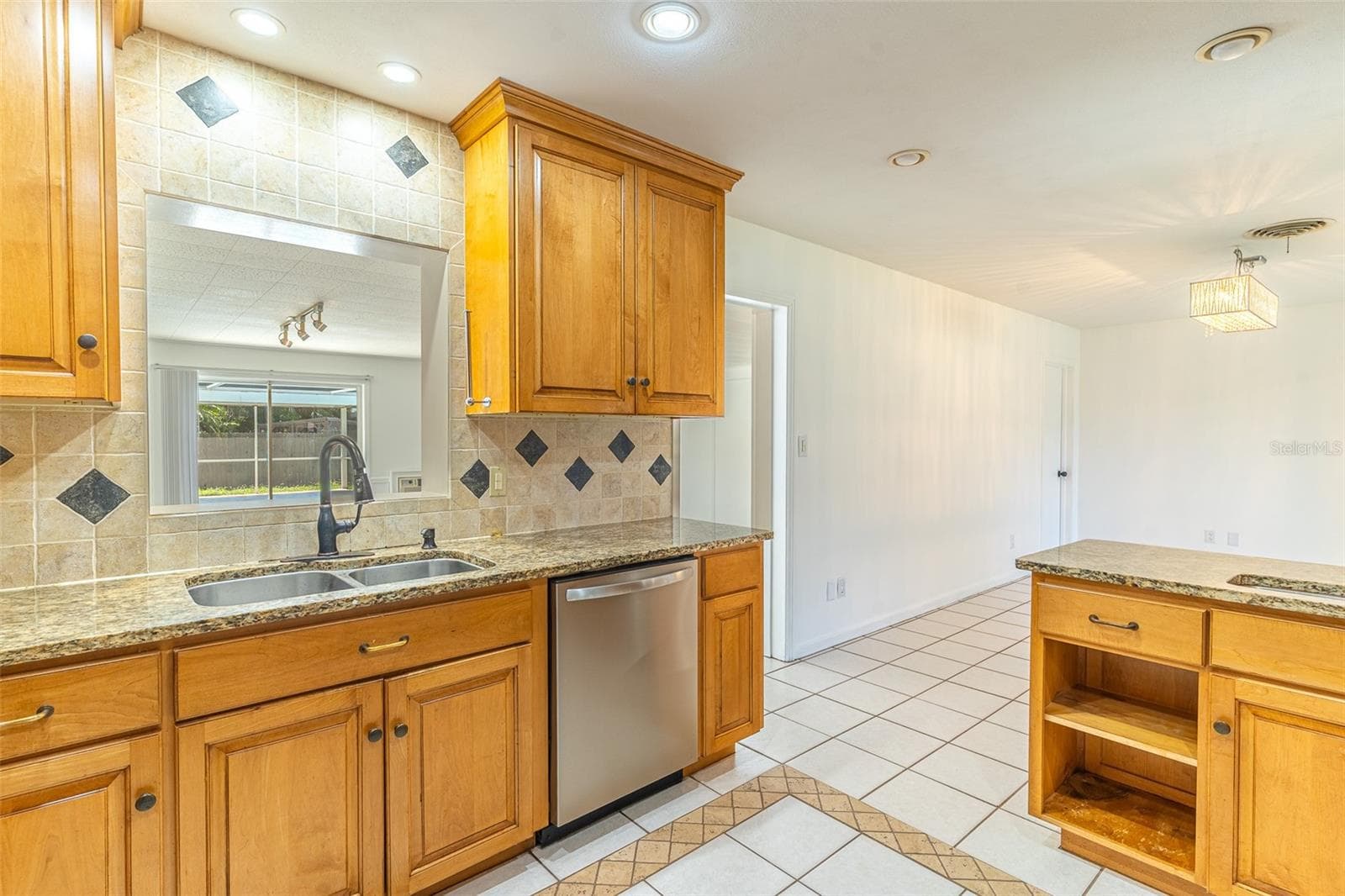 Single Family Residence at 1380 S LAKE ROY DR, WINTER HAVEN, photo 6 of 46