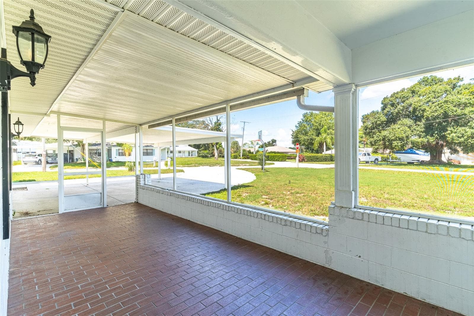 Single Family Residence at 1380 S LAKE ROY DR, WINTER HAVEN, photo 22 of 46
