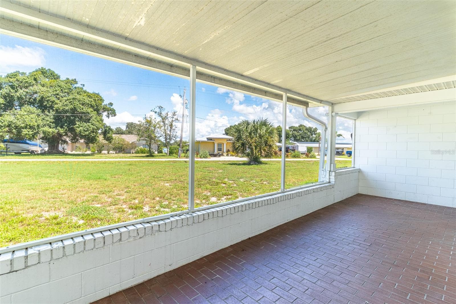 Single Family Residence at 1380 S LAKE ROY DR, WINTER HAVEN, photo 23 of 46