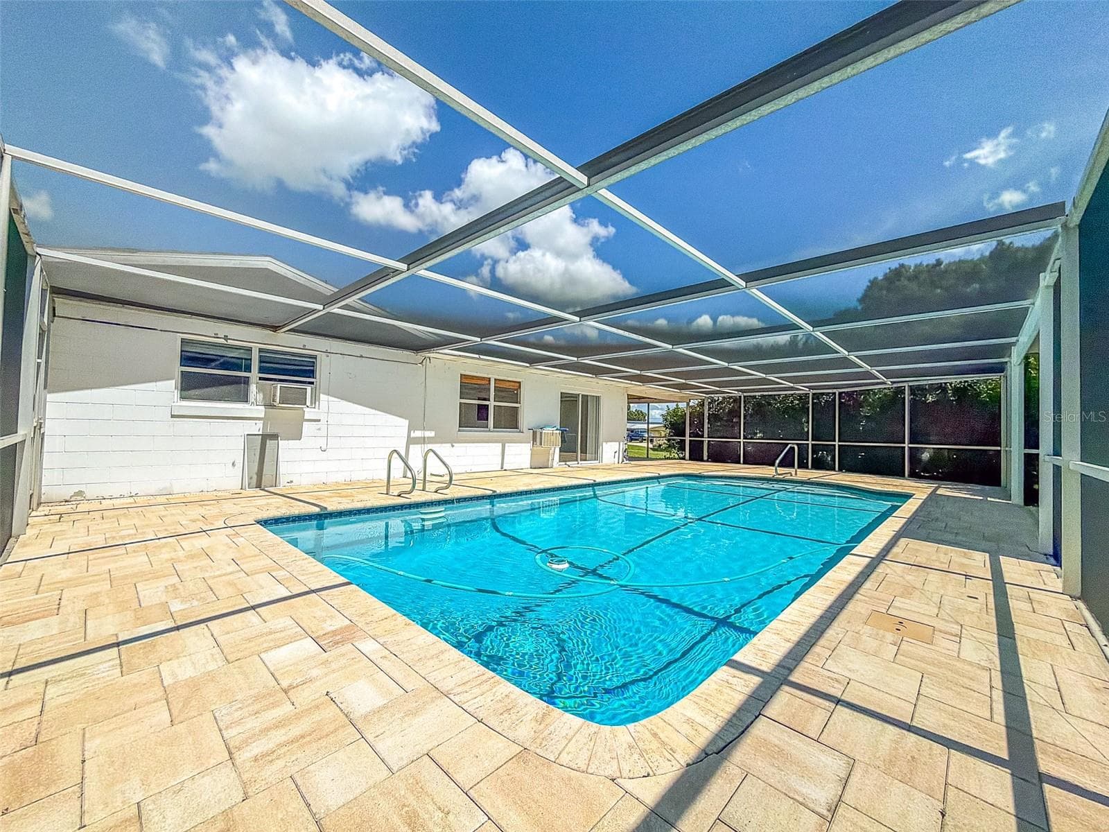 Single Family Residence at 1380 S LAKE ROY DR, WINTER HAVEN, photo 28 of 46