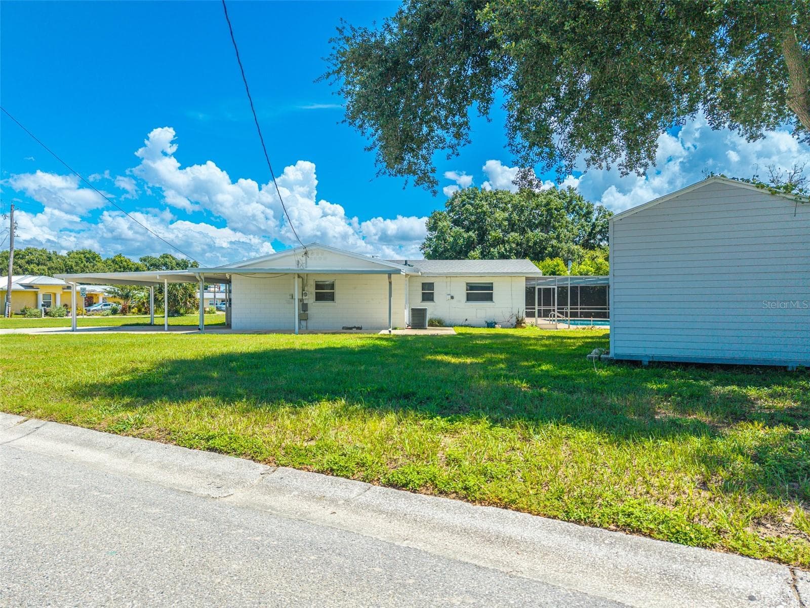 Single Family Residence at 1380 S LAKE ROY DR, WINTER HAVEN, photo 35 of 46