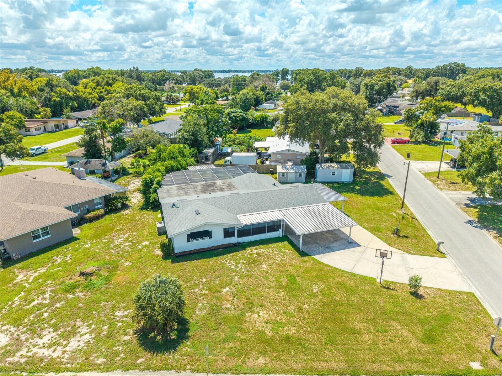 Single Family Residence at 1380 S LAKE ROY DR, WINTER HAVEN, photo 37 of 46