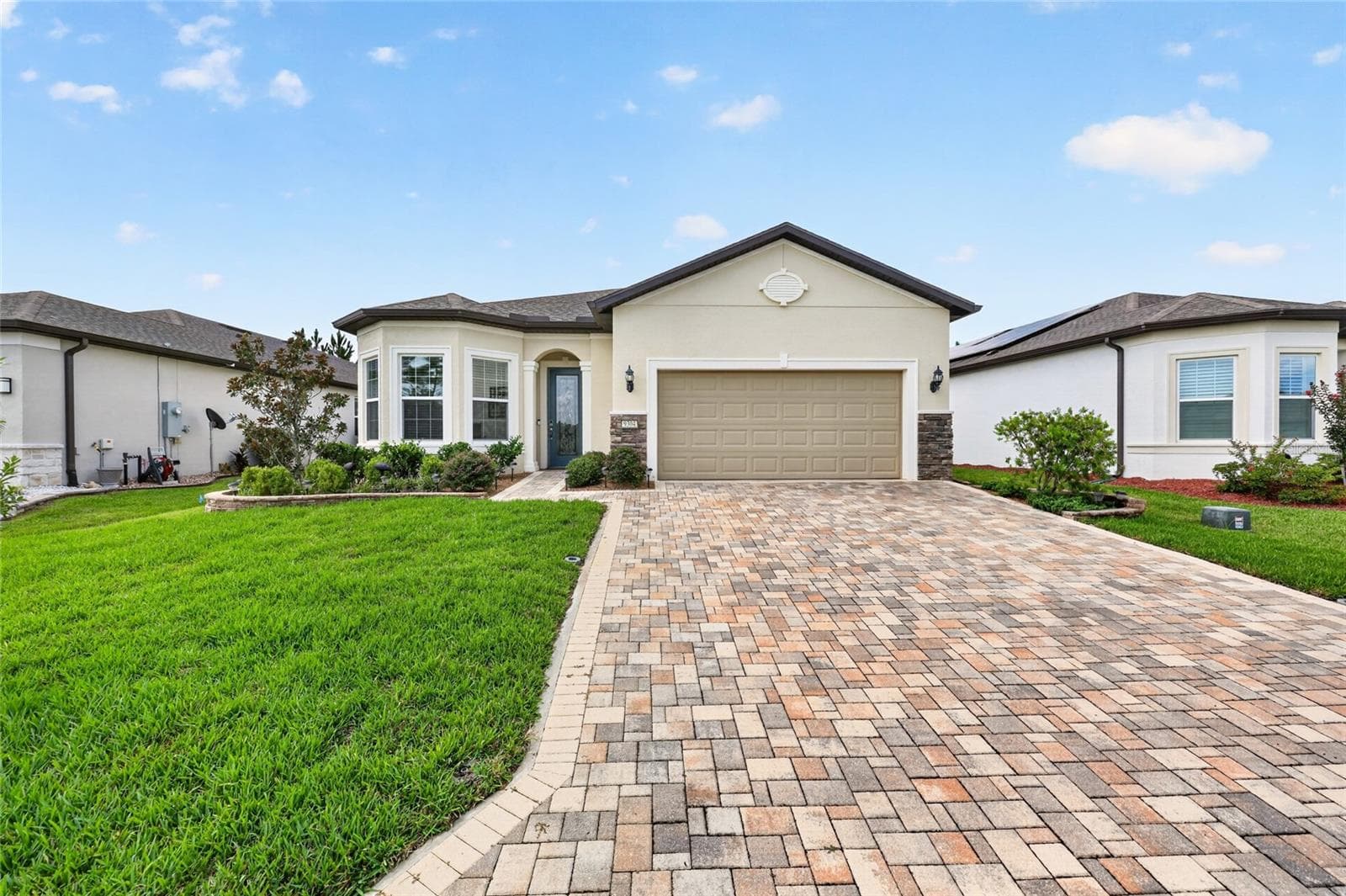 Single Family Residence at 9304 SW 56TH LOOP, OCALA, photo 2 of 68