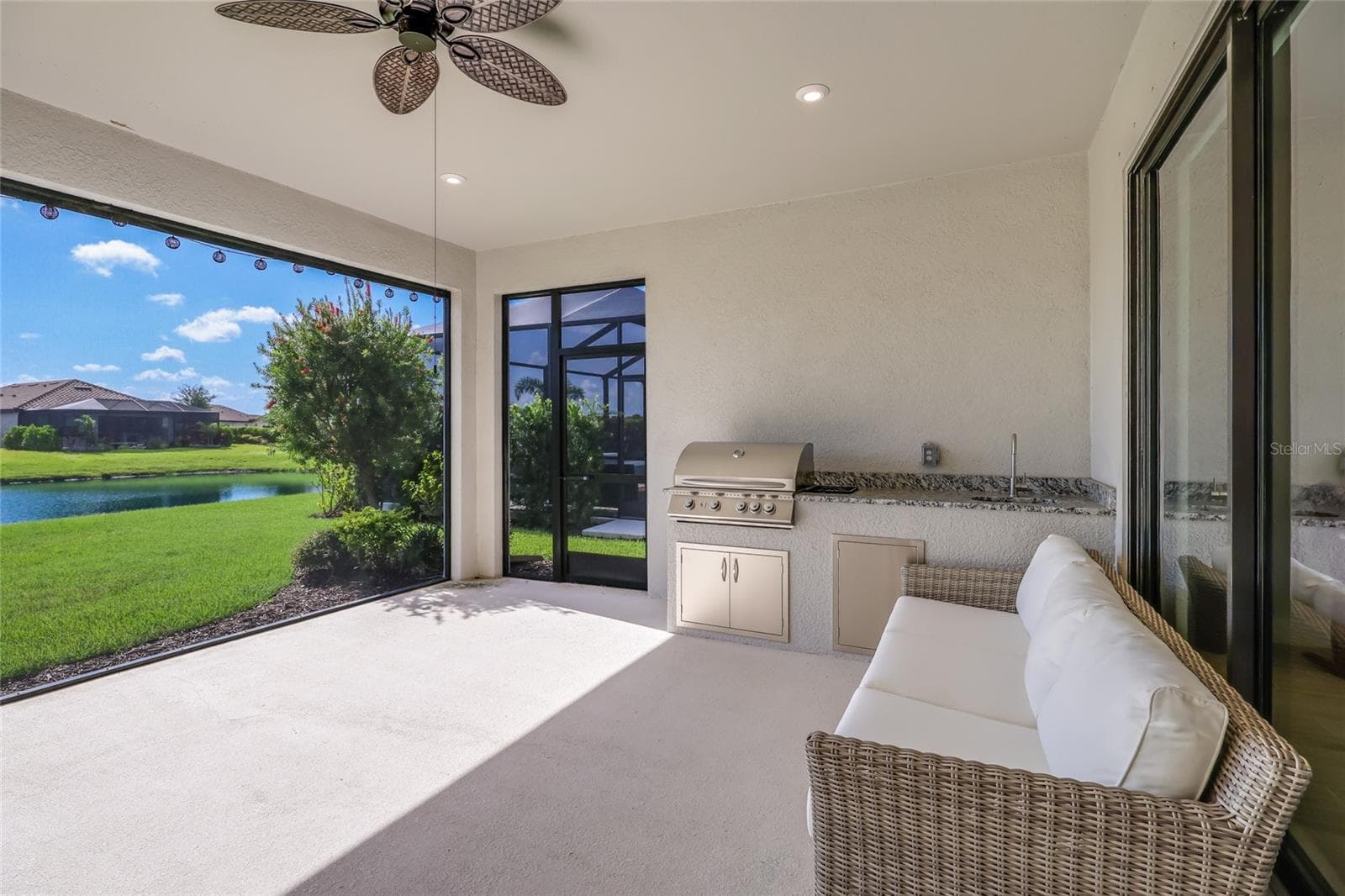 Single Family Residence at 11112 DEVONBRIDGE DR, PALMETTO, photo 48 of 73
