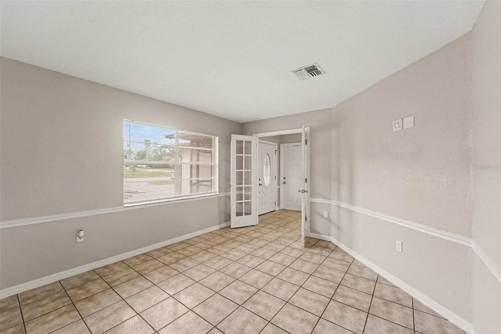Single Family Residence at 5296 FREEPORT DR, SPRING HILL, photo 9 of 19