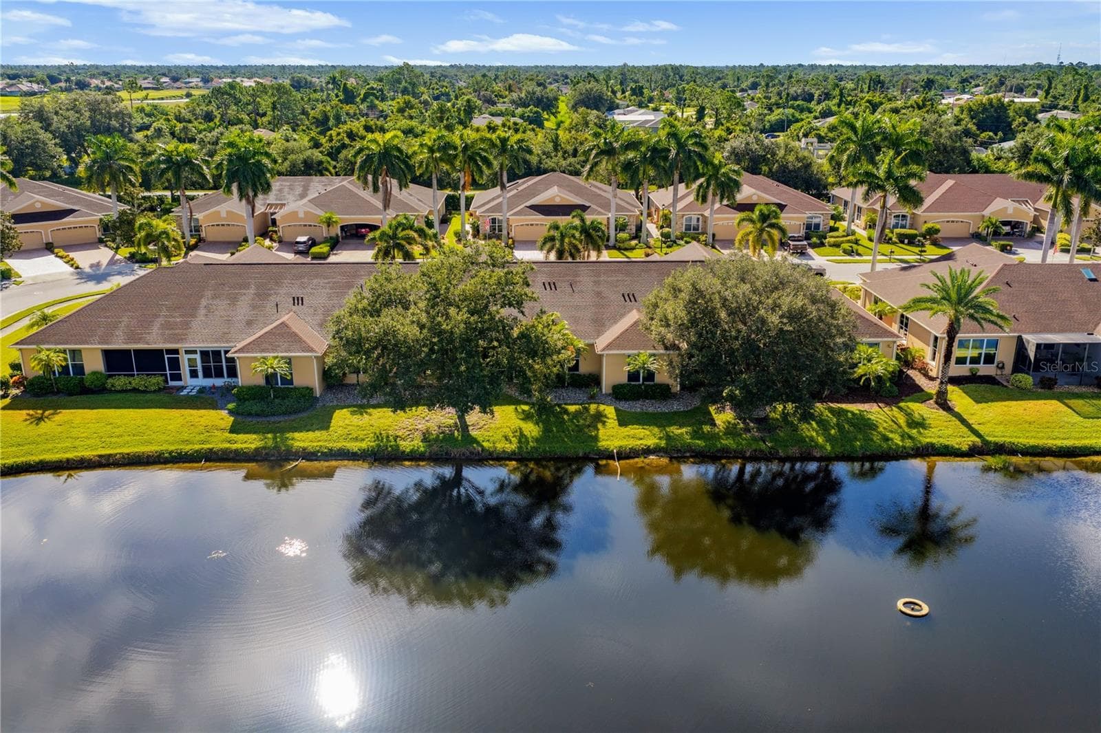 Back of House - 4361 TURNBERRY CIR, NORTH PORT