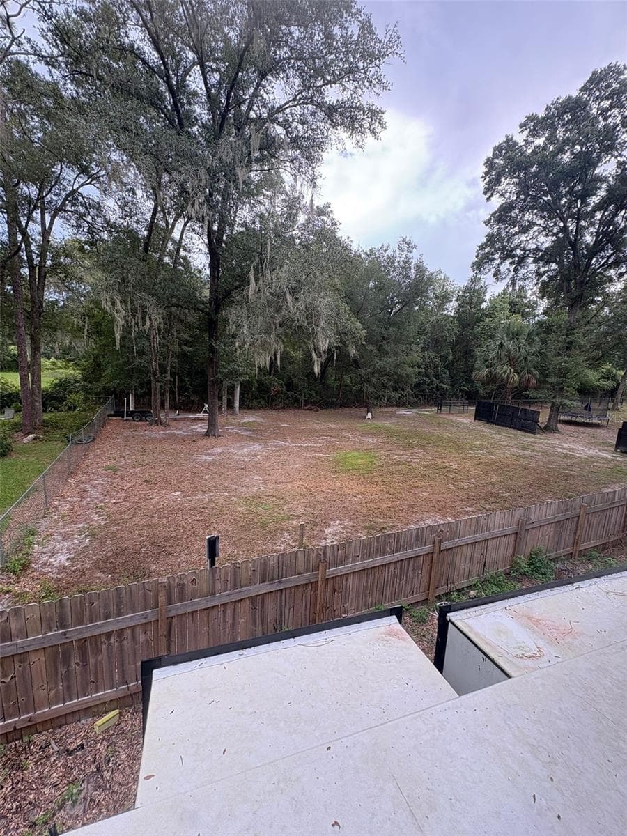 Manufactured Home at 10685 SW 156TH PL, DUNNELLON, photo 37 of 39
