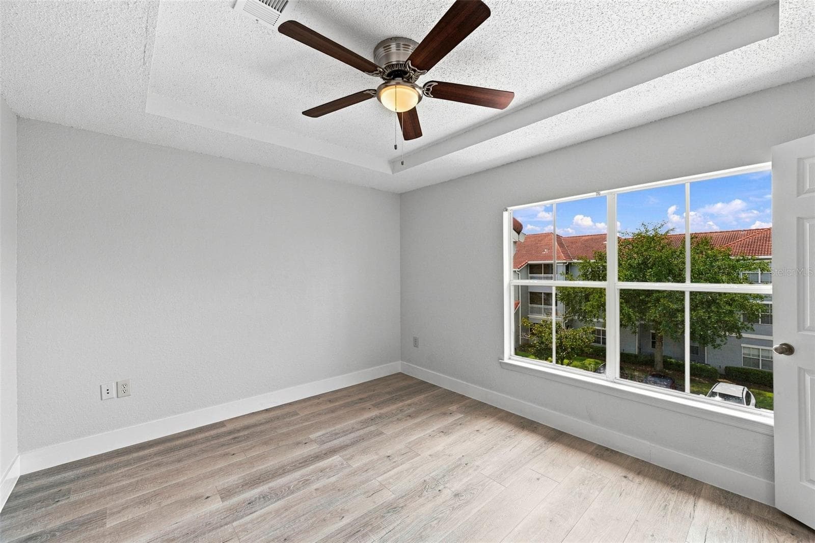Bedroom 2 NEW ceiling fan - 18001 RICHMOND PLACE DR #136, TAMPA