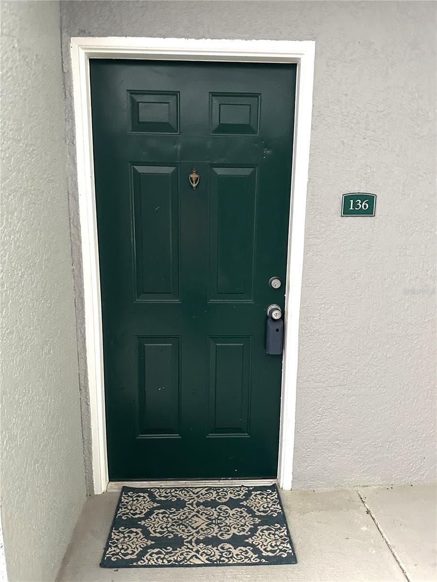 Unit 136 on the 3rd floor no upstairs neighbor - 18001 RICHMOND PLACE DR #136, TAMPA
