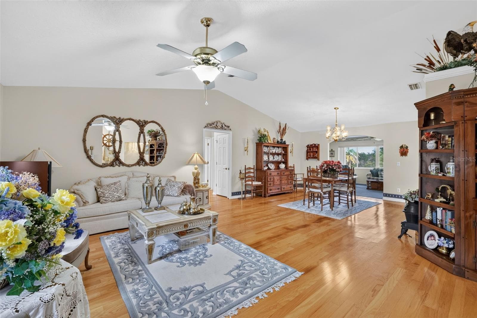 Single Family Residence at 21526 KING HENRY AVE, LEESBURG, photo 15 of 72