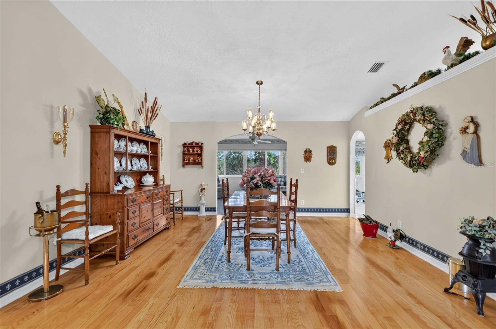 Single Family Residence at 21526 KING HENRY AVE, LEESBURG, photo 19 of 72