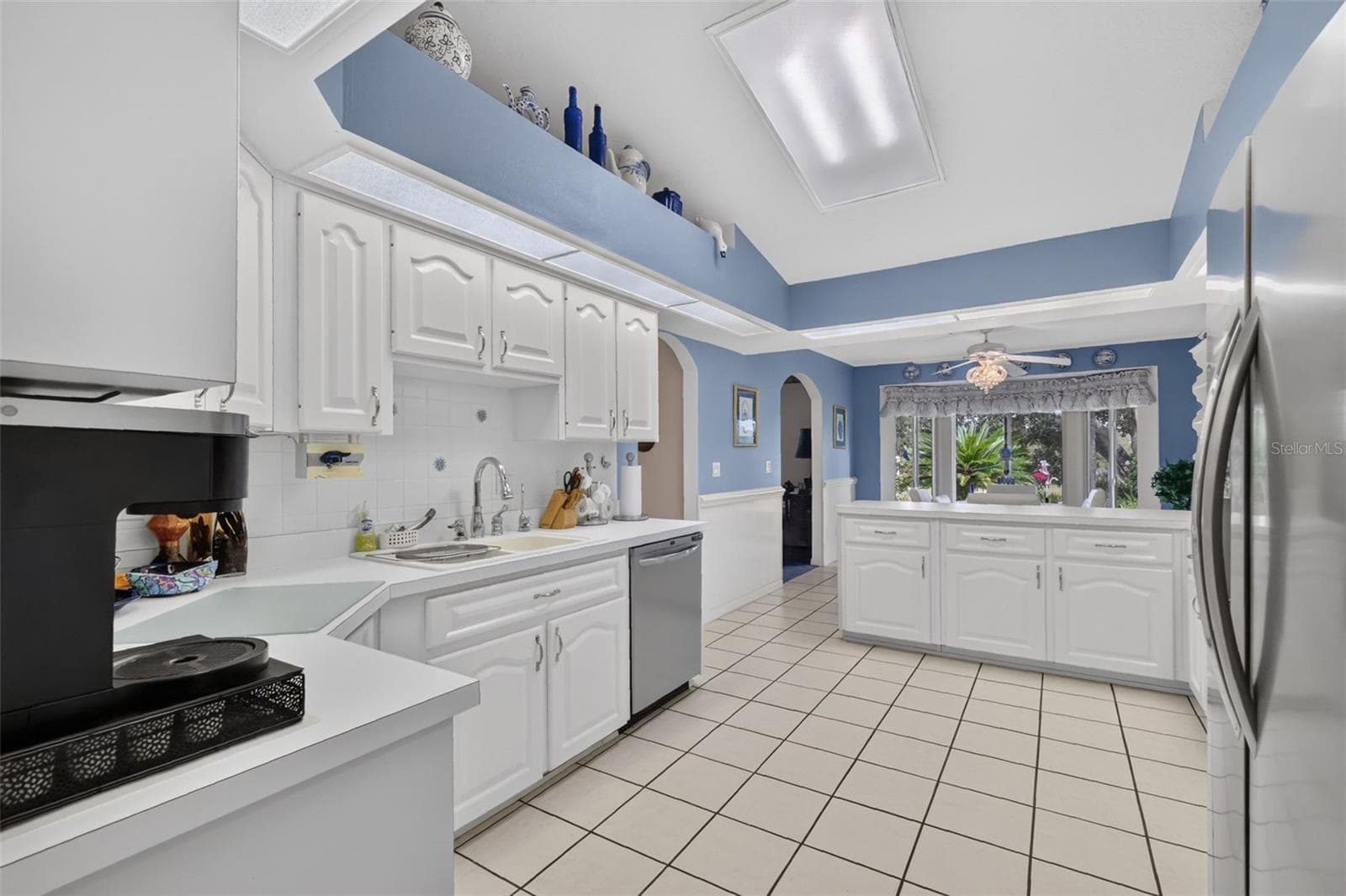 Single Family Residence at 21526 KING HENRY AVE, LEESBURG, photo 21 of 72