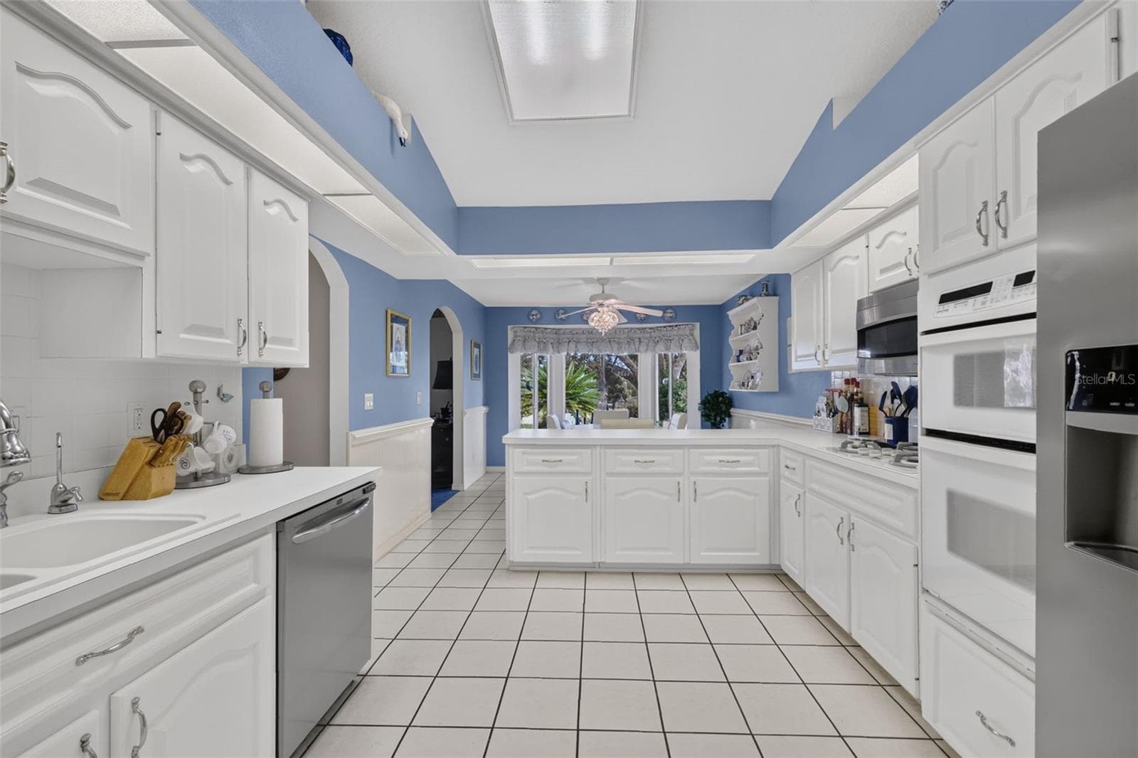 Single Family Residence at 21526 KING HENRY AVE, LEESBURG, photo 22 of 72
