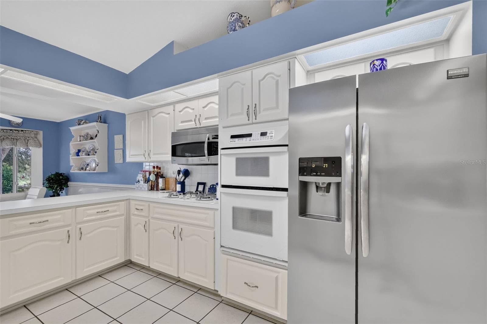 Single Family Residence at 21526 KING HENRY AVE, LEESBURG, photo 23 of 72