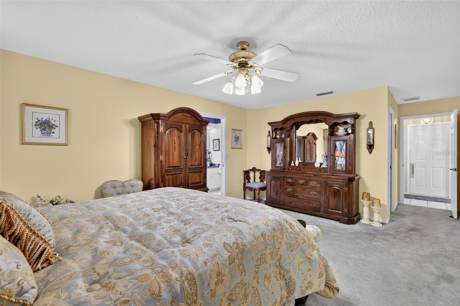 Single Family Residence at 21526 KING HENRY AVE, LEESBURG, photo 30 of 72