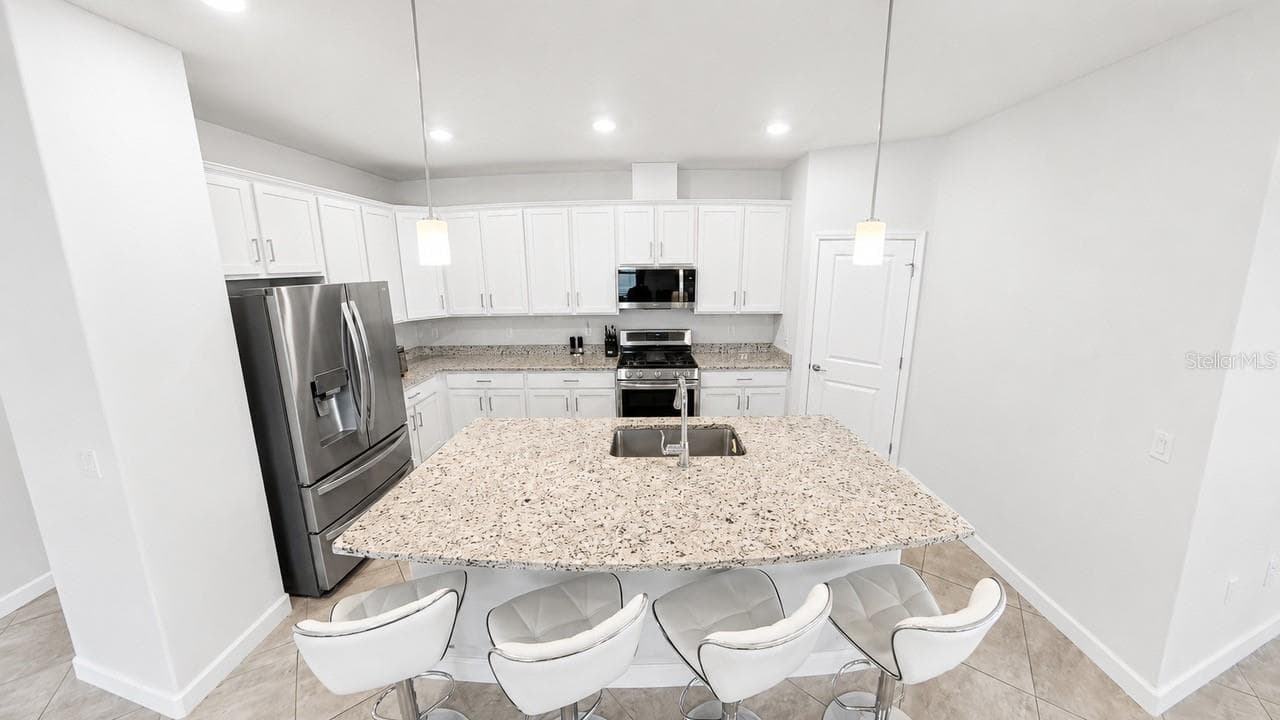 Single Family Residence at 5317 CORAL REEF WAY, BRADENTON, photo 7 of 67