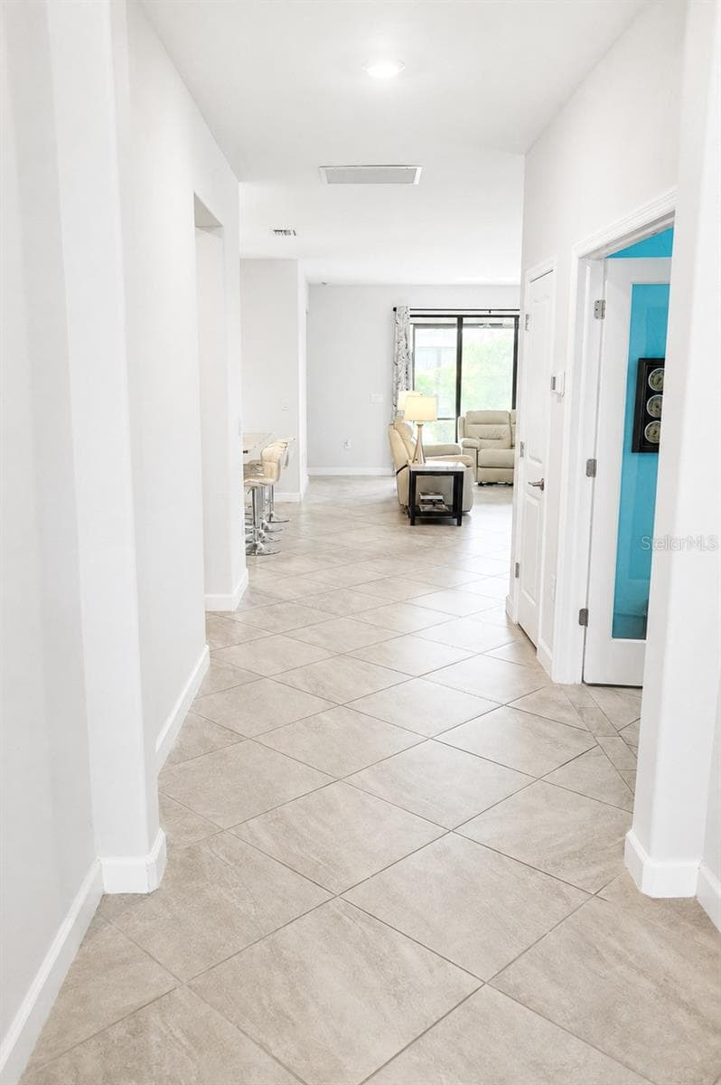 Single Family Residence at 5317 CORAL REEF WAY, BRADENTON, photo 17 of 67