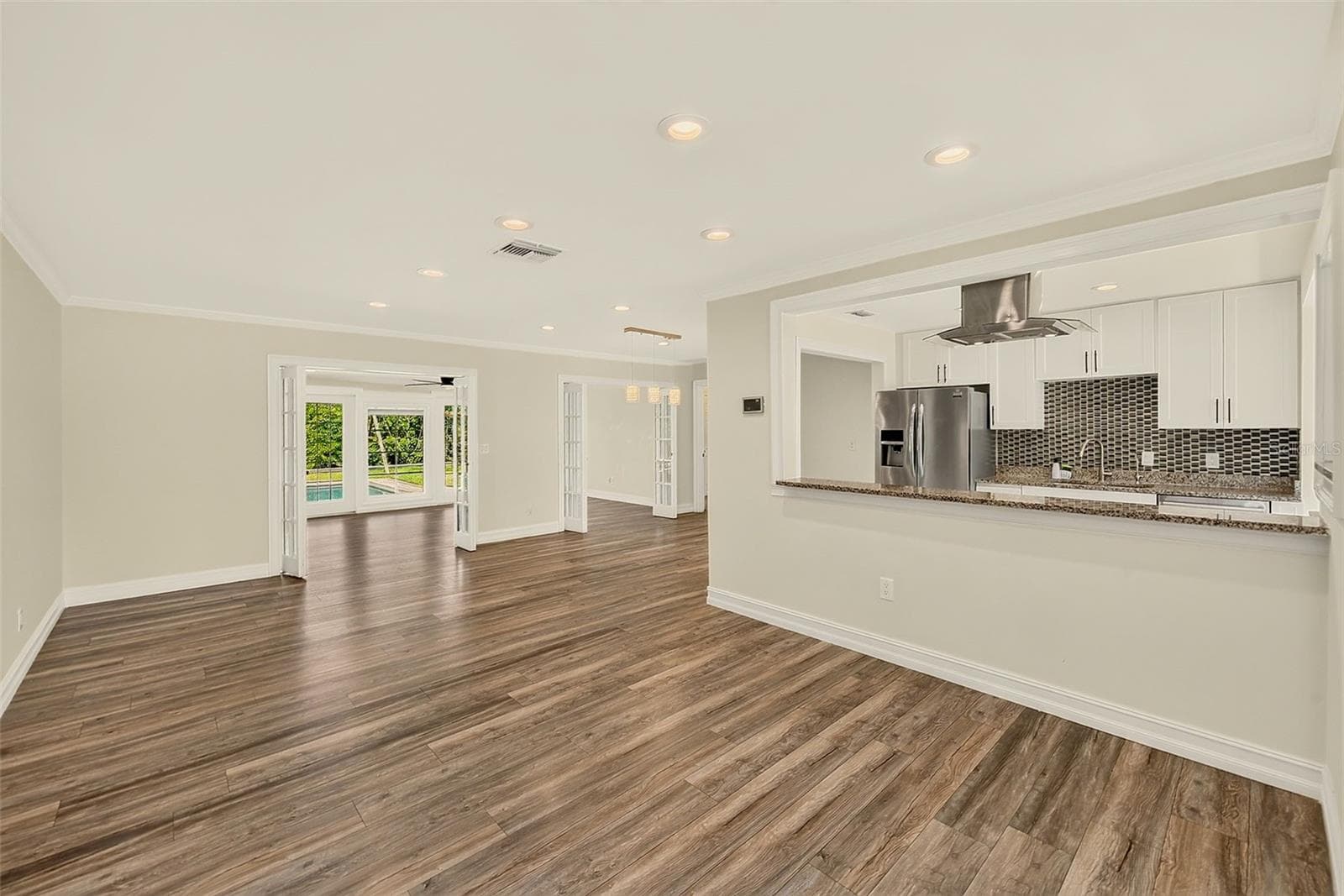 Single Family Residence at 812 WILLOWBRANCH AVE, CLEARWATER, photo 8 of 53