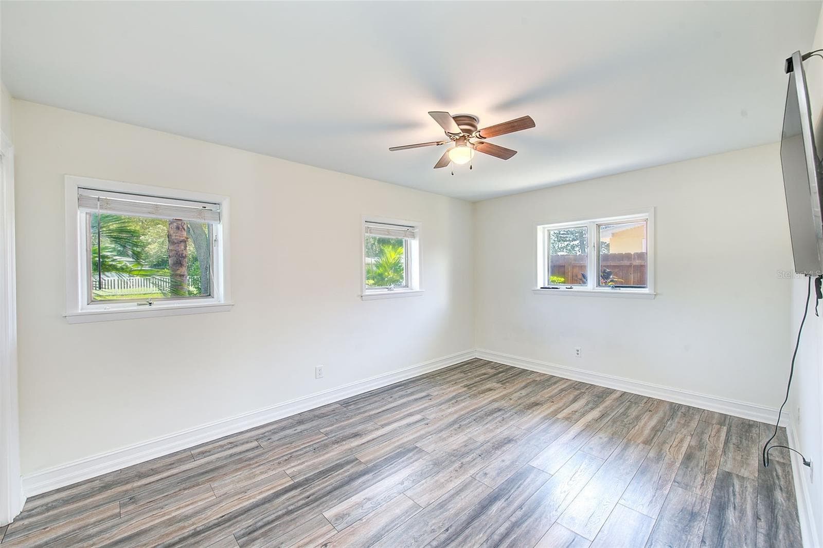 Single Family Residence at 812 WILLOWBRANCH AVE, CLEARWATER, photo 23 of 53