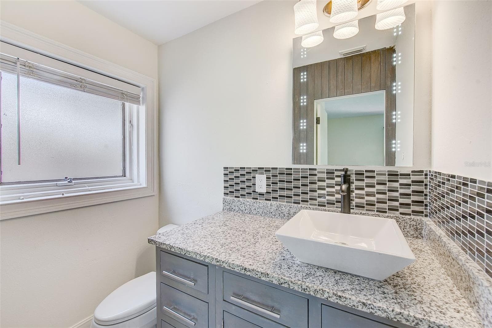 Single Family Residence at 812 WILLOWBRANCH AVE, CLEARWATER, photo 25 of 53