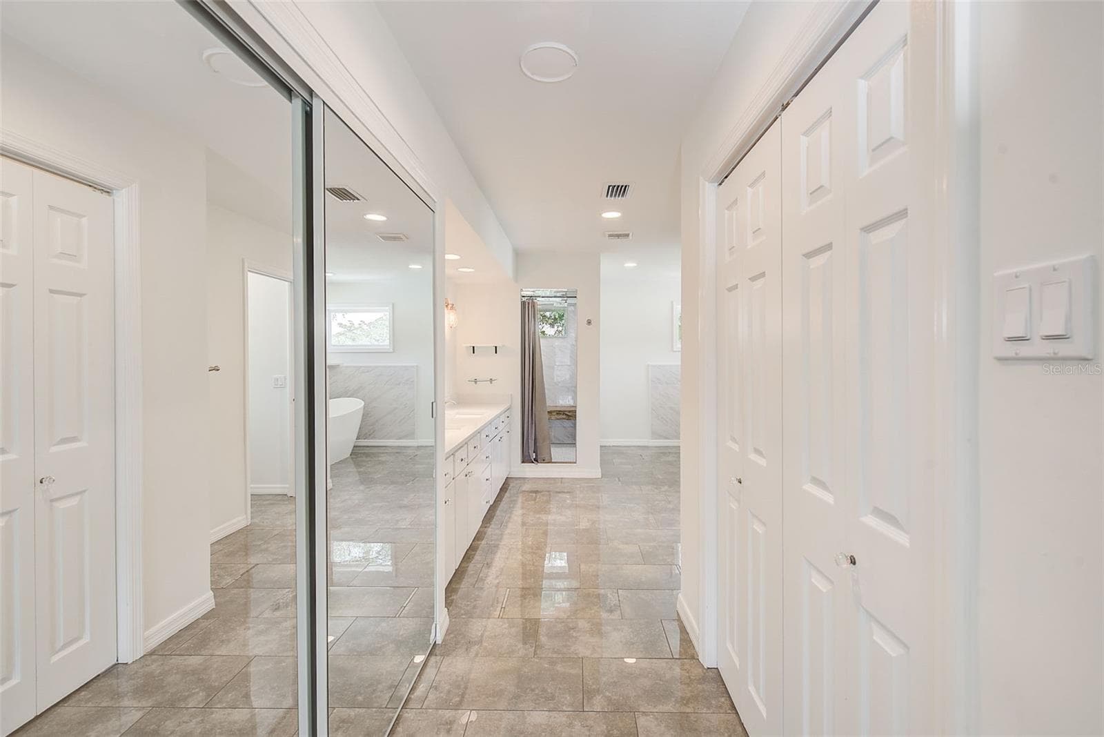 Single Family Residence at 812 WILLOWBRANCH AVE, CLEARWATER, photo 28 of 53