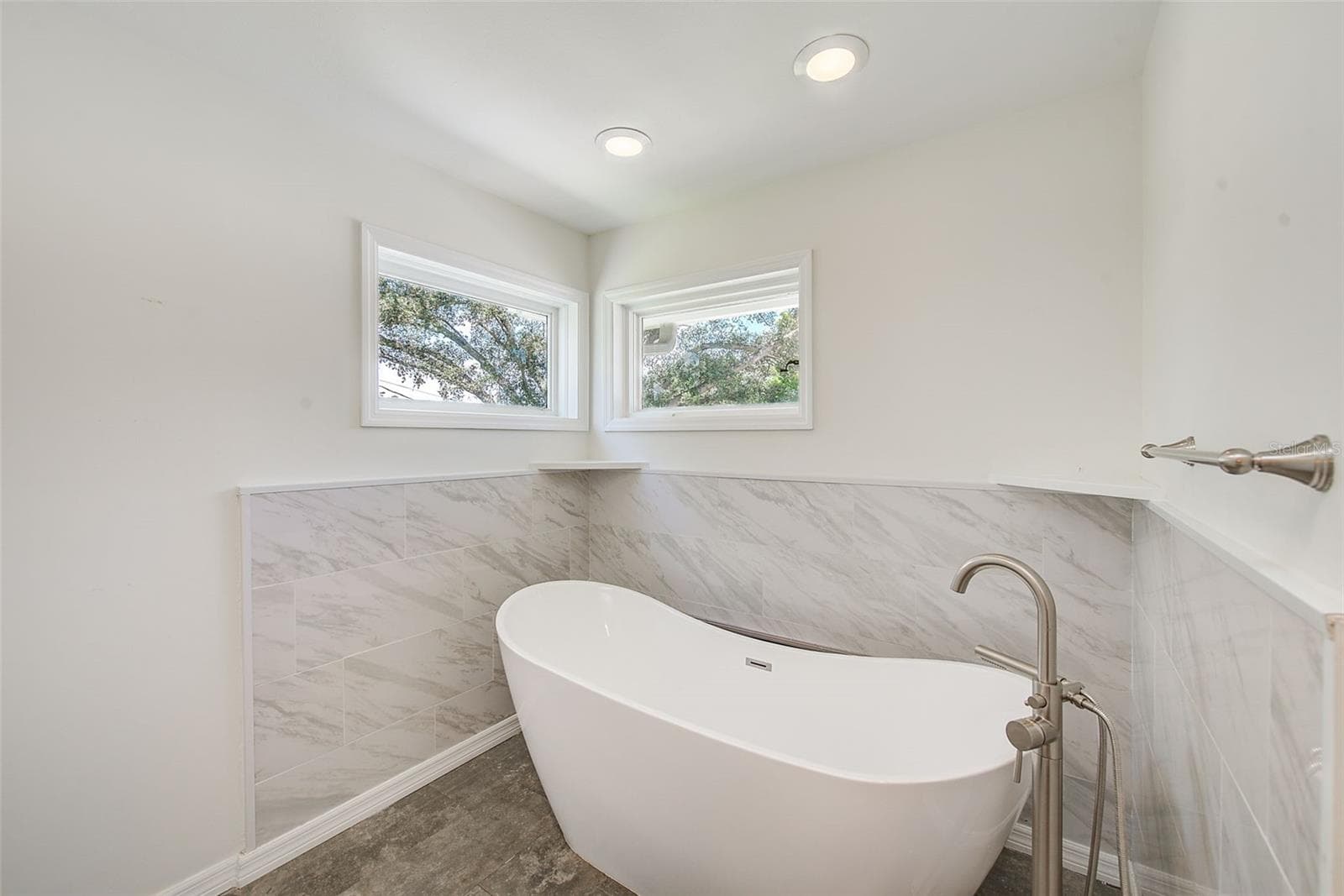 Single Family Residence at 812 WILLOWBRANCH AVE, CLEARWATER, photo 31 of 53