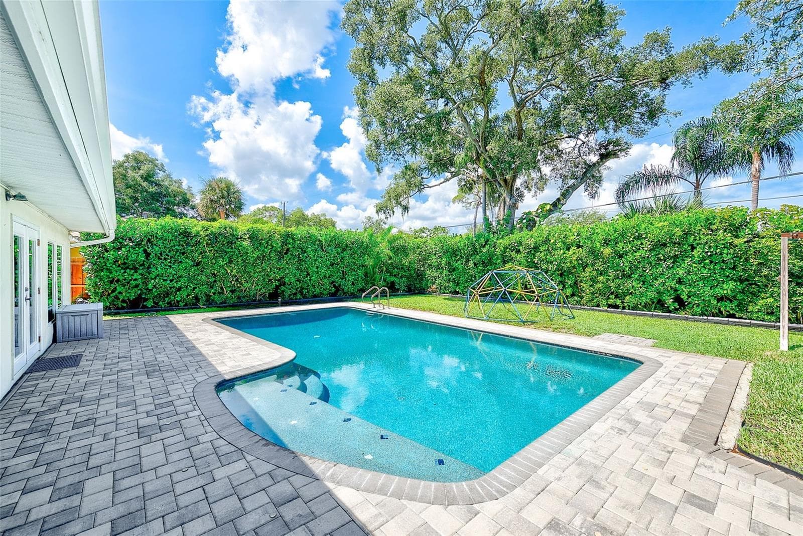 Single Family Residence at 812 WILLOWBRANCH AVE, CLEARWATER, photo 35 of 53