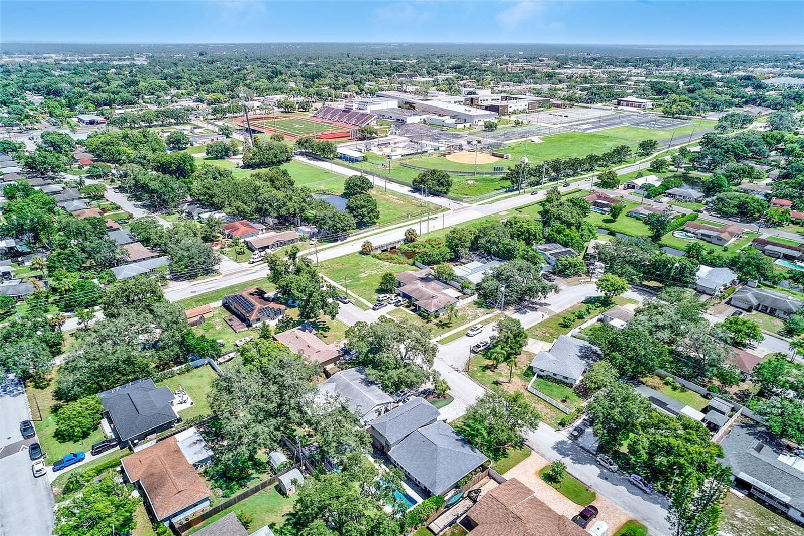 Single Family Residence at 812 WILLOWBRANCH AVE, CLEARWATER, photo 44 of 53