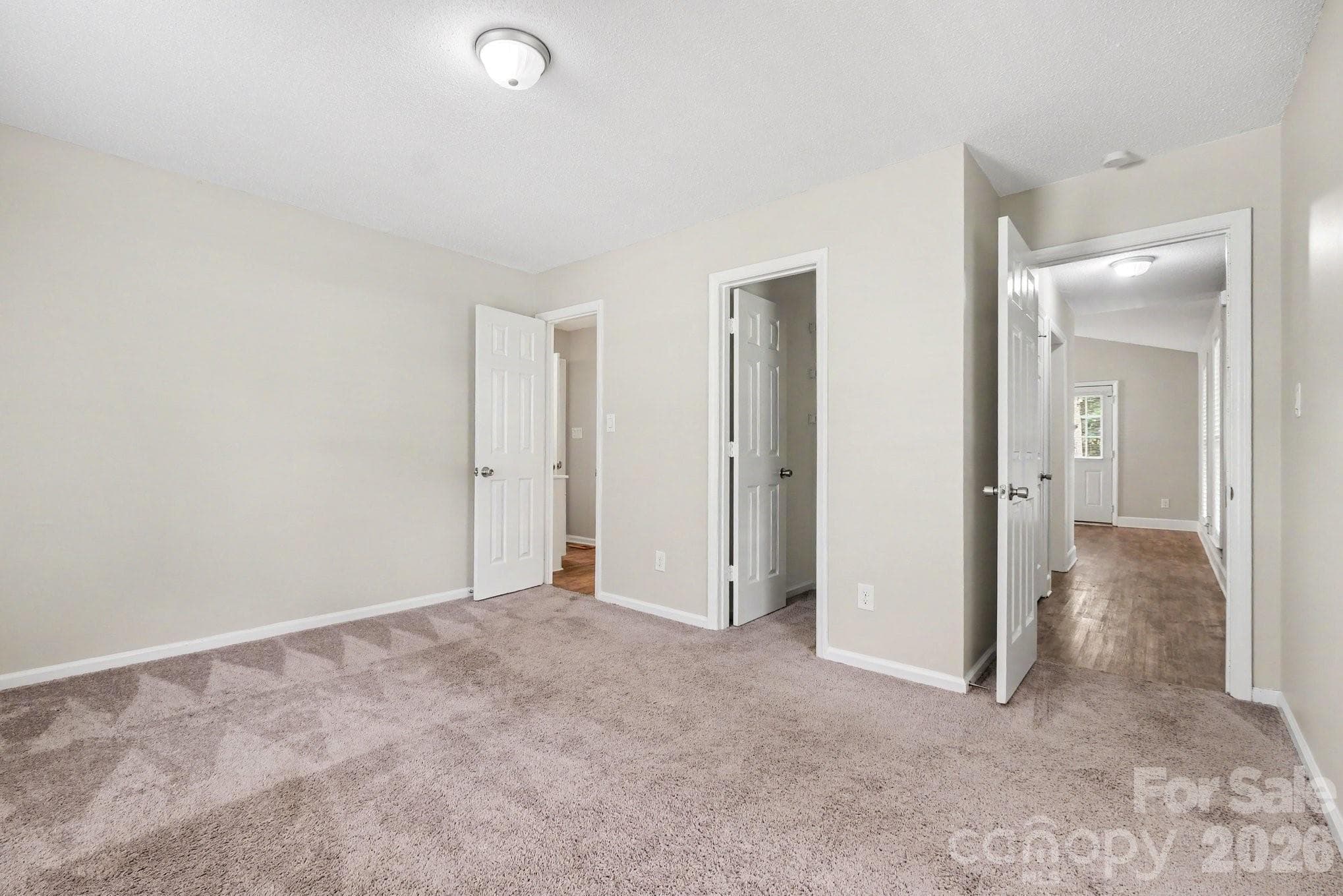 Single Family Residence at 8163 Walnut Creek Lane, Charlotte, photo 13 of 25