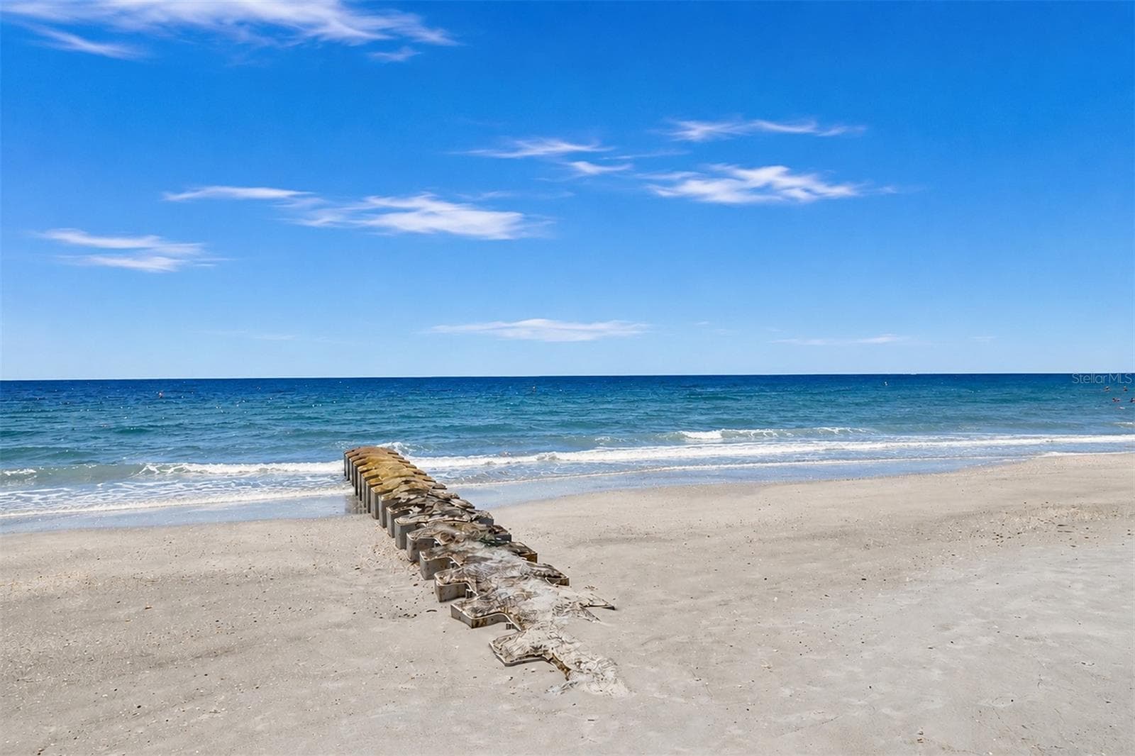 ... Direct Gulf Front Views from the Sereno. These Man Made Jetty's are used to impede beach erosion.... They work.. - 15208 GULF BLVD #404, MADEIRA BEACH