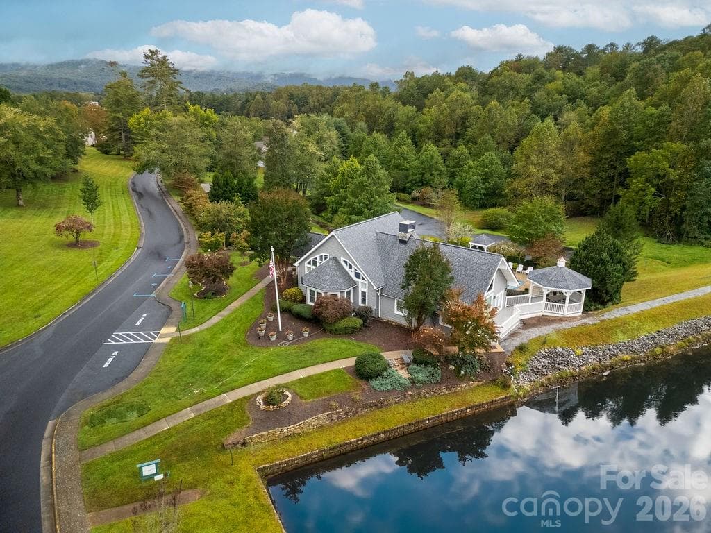 Single Family Residence at 61 Autumn Glen Court, Brevard, photo 4 of 39