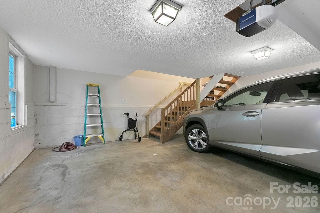 Single Family Residence at 61 Autumn Glen Court, Brevard, photo 34 of 39