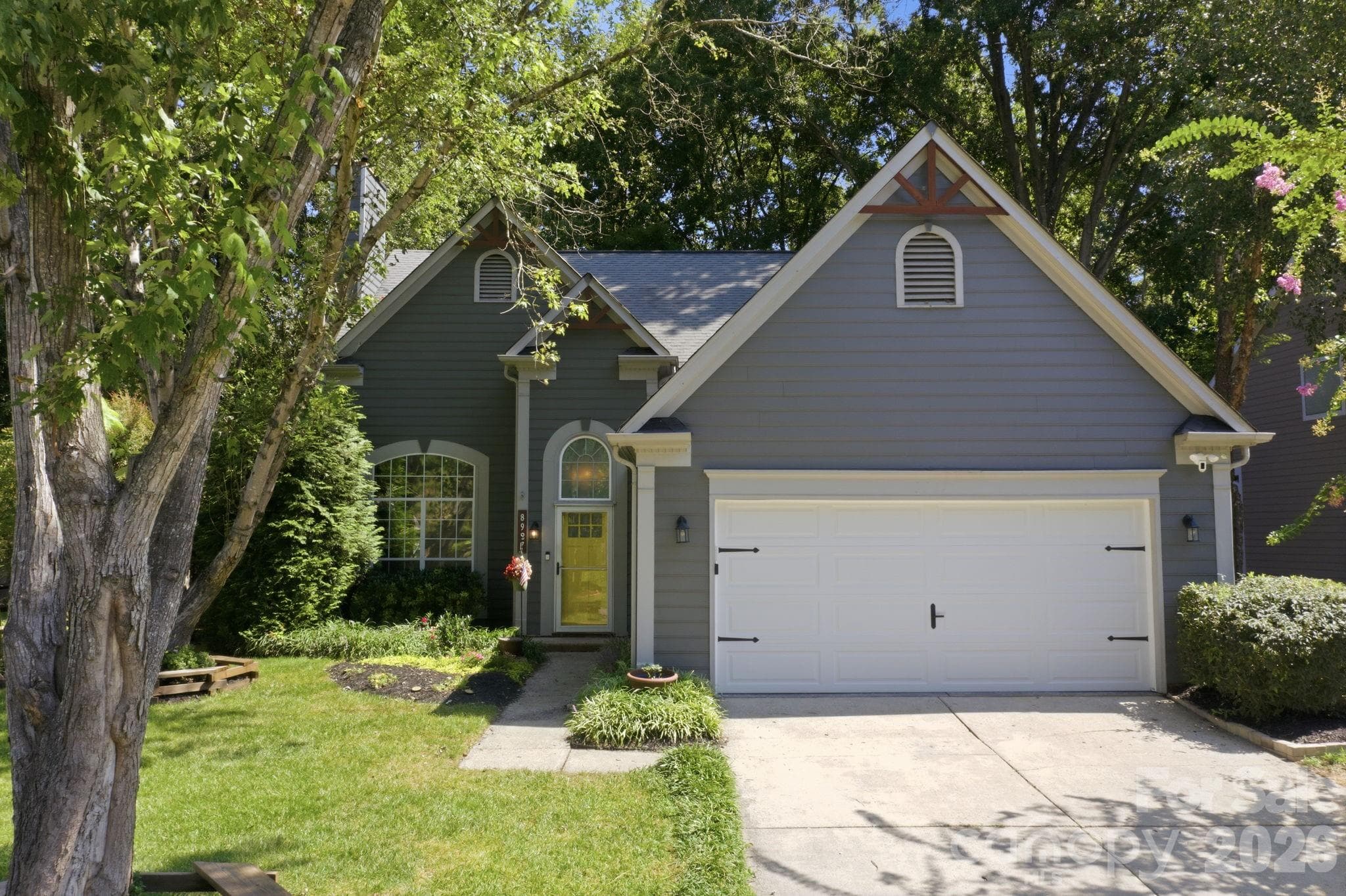 8927 Raven Park Drive